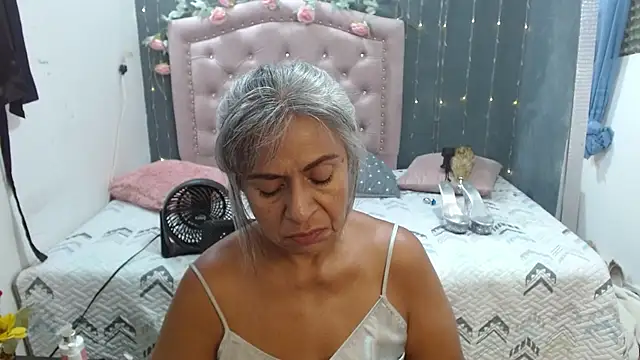 lalisha 96 online show from November 2025 02:01:01 AM