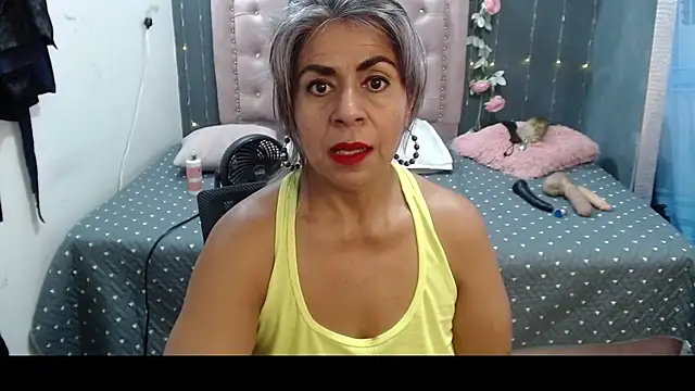 Snapshot of lalisha_96 chatting on March 2025 10:45:02 PM lalisha 96 online show from March 2025 10:45:02 PM