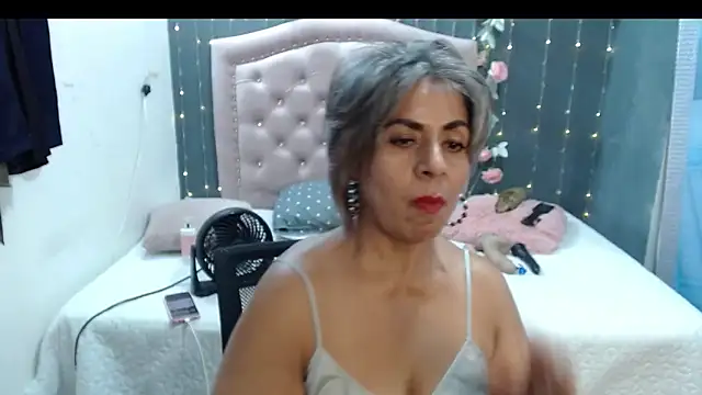 Snapshot of lalisha_96 chatting on February 2025 09:04:02 PM lalisha 96 online show from February 2025 09:04:02 PM