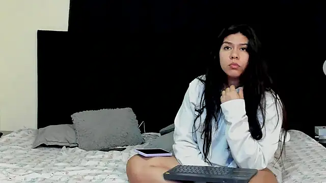 lissandthor13 online show from November 2025 10:30:02 AM