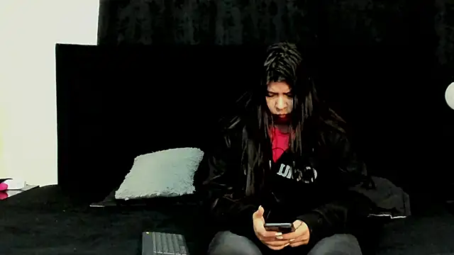 lissandthor13 online show from January 2026 10:19:02 AM