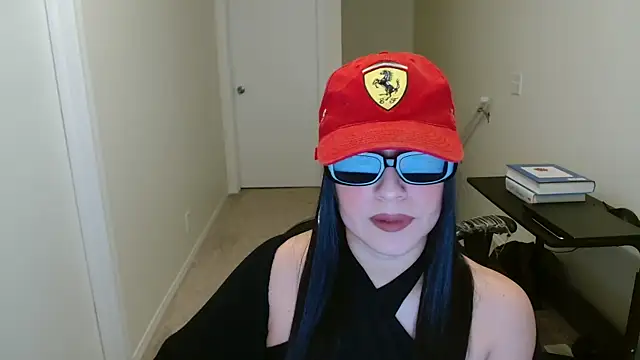 Sassy Latina online show from November 2025 04:46:01 AM