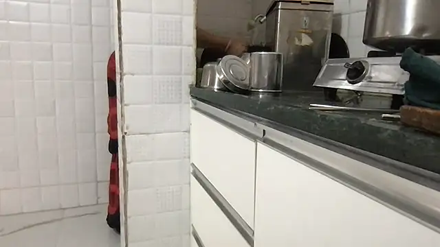 Snapshot of Riyasingh9 chatting on March 2025 03:29:02 AM Riyasingh9 online show from March 2025 03:29:02 AM