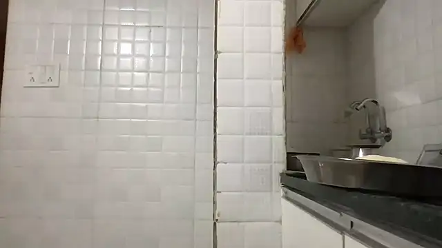 Snapshot of Riyasingh9 chatting on March 2025 04:41:01 AM Riyasingh9 online show from March 2025 04:41:01 AM