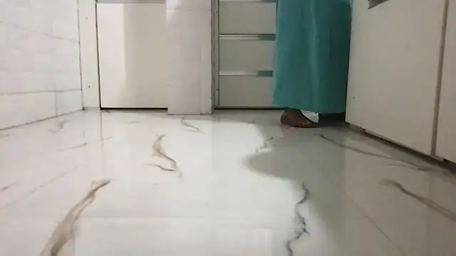 Snapshot of Riyasingh9 chatting on October 2025 03:52:01 AM Riyasingh9 online show from October 2025 03:52:01 AM