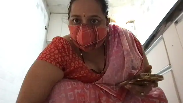 Snapshot of Riyasingh9 chatting on November 2025 03:46:02 AM Riyasingh9 online show from November 2025 03:46:02 AM