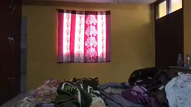 Snapshot of Riyasingh9 chatting on October 2025 03:51:02 AM Riyasingh9 online show from October 2025 03:51:02 AM