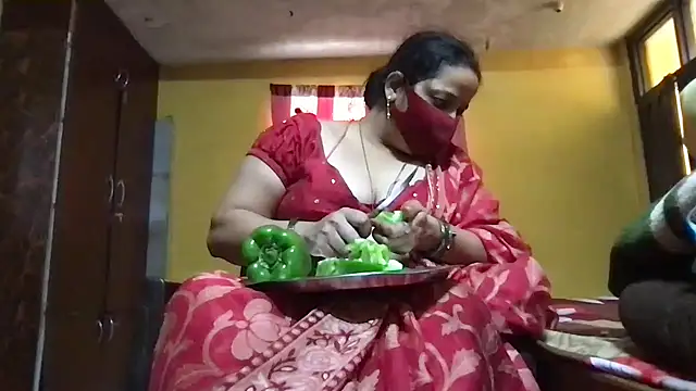 Riyasingh9 online show from April 2026 03:46:02 AM