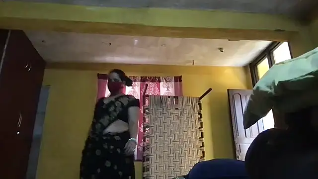 Riyasingh9 online show from April 2026 04:15:01 AM