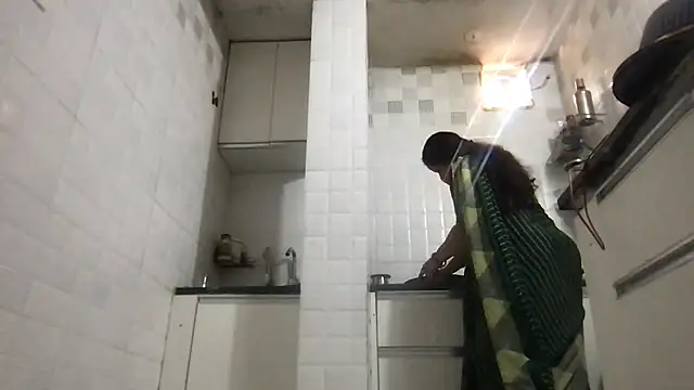 Riyasingh9 online show from February 2026 04:23:01 AM