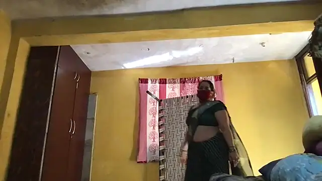 Riyasingh9 online show from April 2026 04:19:01 AM