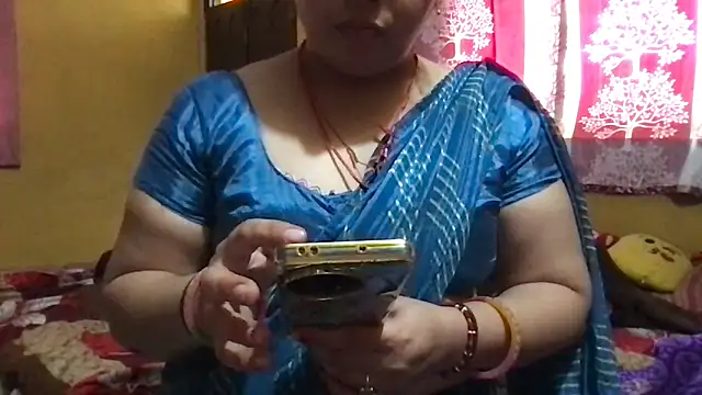 Snapshot of Riyasingh9 chatting on September 2025 03:43:01 AM Riyasingh9 online show from September 2025 03:43:01 AM