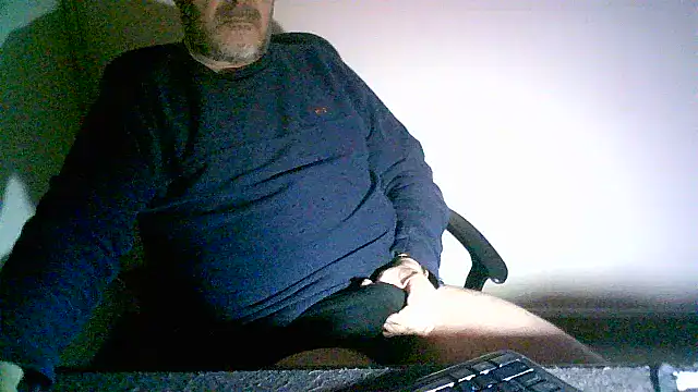 Snapshot of Greek_Passion chatting on February 2025 06:46:02 PM Greek Passion online show from February 2025 06:46:02 PM
