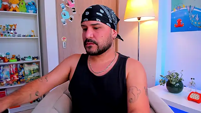 nicolas cox online show from October 2025 08:54:02 PM