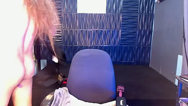 Snapshot of UrtopshemalegoddessAliyah chatting on June 2026 09:34:01 PM UrtopshemalegoddessAliyah online show from June 2026 09:34:01 PM