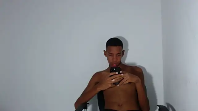 Snapshot of tonny_sexxxx chatting on March 2025 09:01:02 PM tonny sexxxx online show from March 2025 09:01:02 PM