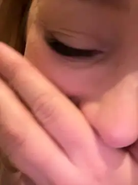 CherryAuroraa online show from December 2024 09:26:01 PM