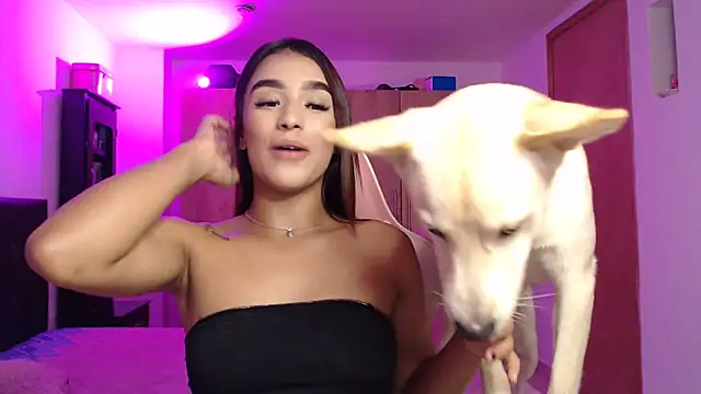 Snapshot of GiltRosebush chatting on January 2025 03:05:02 AM GiltRosebush online show from January 2025 03:05:02 AM