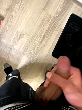 Nando49  online show from October 2025 07:36:01 PM