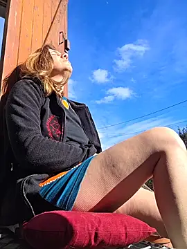 Snapshot of Lina_lou4 chatting on February 2026 02:06:02 PM Lina lou4 online show from February 2026 02:06:02 PM