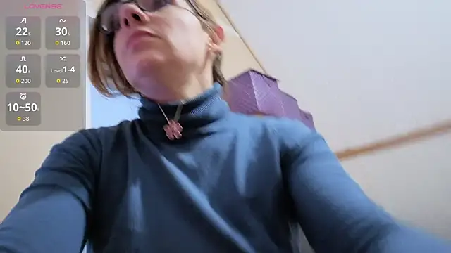 Snapshot of Lina_lou4 chatting on January 2026 04:34:02 PM Lina lou4 online show from January 2026 04:34:02 PM