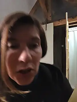 Snapshot of Lina_lou4 chatting on January 2026 03:08:02 PM Lina lou4 online show from January 2026 03:08:02 PM