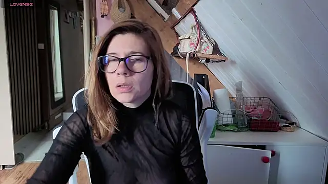 Lina lou4 online show from May 2026 03:37:01 PM
