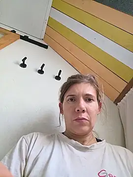 Lina lou4 online show from July 2026 11:17:01 AM