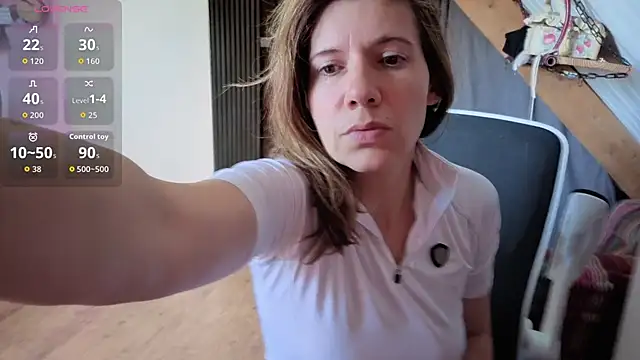 Lina lou4 online show from April 2026 03:28:01 PM