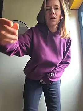 Lina lou4 online show from April 2026 07:14:01 AM