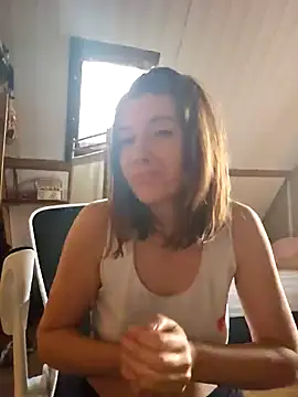 Snapshot of Lina_lou4 chatting on February 2025 07:23:01 AM Lina lou4 online show from February 2025 07:23:01 AM