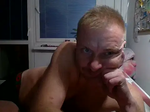 82liska online show from October 2025 01:50:01 AM