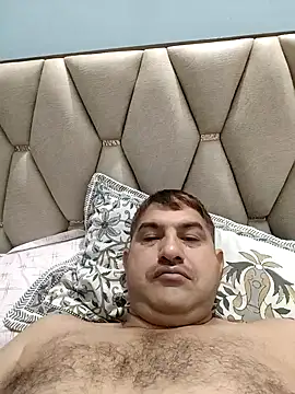 Amandev7 online show from April 2026 09:52:01 PM