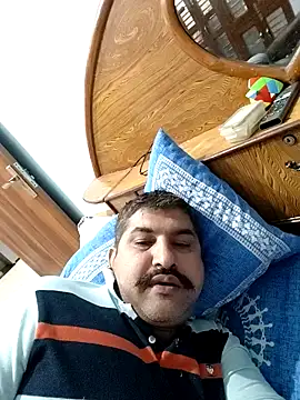 Amandev7 online show from October 2025 03:08:02 AM