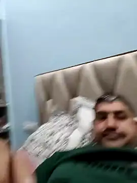 Snapshot of Amandev7 chatting on February 2026 09:27:02 PM Amandev7 online show from February 2026 09:27:02 PM