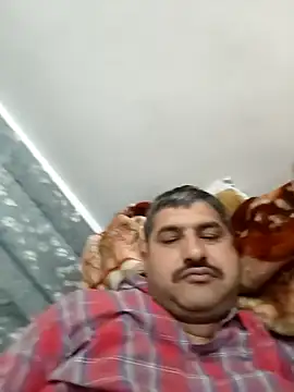 Snapshot of Amandev7 chatting on March 2026 06:10:02 AM Amandev7 online show from March 2026 06:10:02 AM