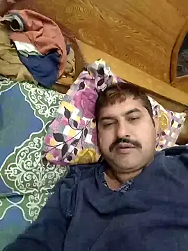Amandev7 online show from March 2026 01:37:02 AM