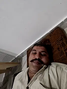 Amandev7 online show from October 2025 06:42:02 PM