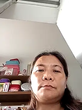 Yverycat online show from November 2025 11:20:02 PM