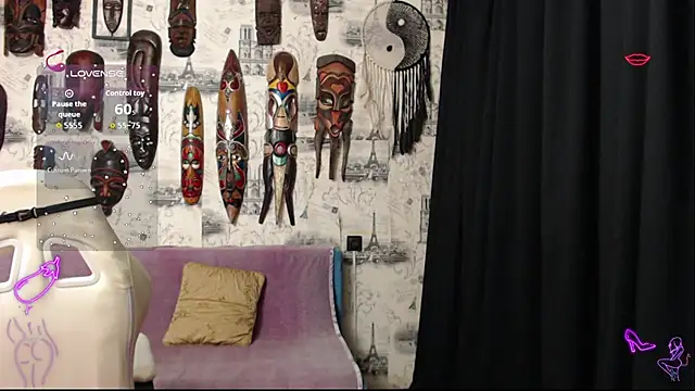 CrazyLaGirl online show from November 2025 06:22:01 PM