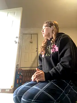 Dakota 02 online show from September 2025 12:55:01 PM