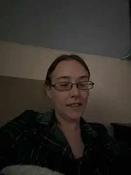 Dakota 02 online show from April 2026 11:01:02 PM