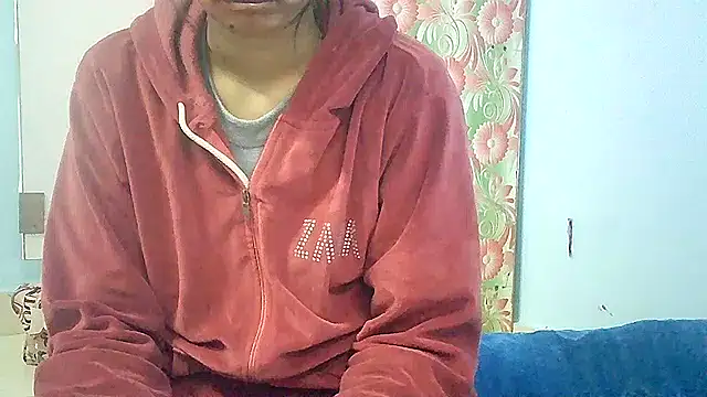 Snapshot of lovelydesi21 chatting on January 2025 08:52:01 AM lovelydesi21 online show from January 2025 08:52:01 AM