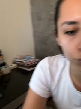 Snapshot of sharonshow chatting on September 2025 05:00:01 PM sharonshow online show from September 2025 05:00:01 PM