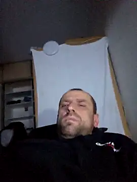 Roman0798 online show from October 2025 02:12:01 AM