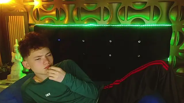 cruz dante online show from April 2026 07:17:01 PM