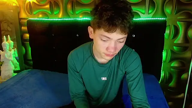 cruz dante online show from March 2026 07:23:02 PM