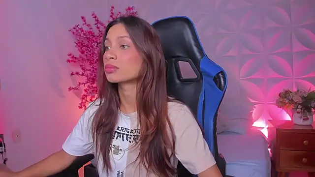 cora 22 online show from November 2025 12:49:02 PM