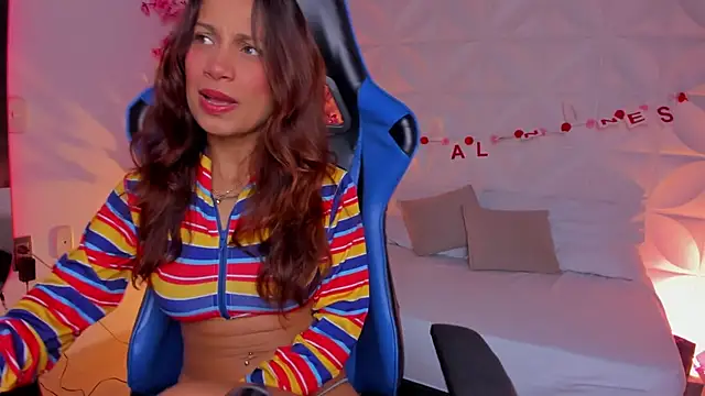 Snapshot of cora_22 chatting on February 2026 12:15:01 PM cora 22 online show from February 2026 12:15:01 PM