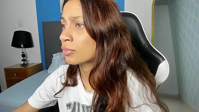 cora 22 online show from October 2025 01:00:01 PM